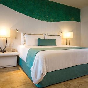 Camera con letto king size